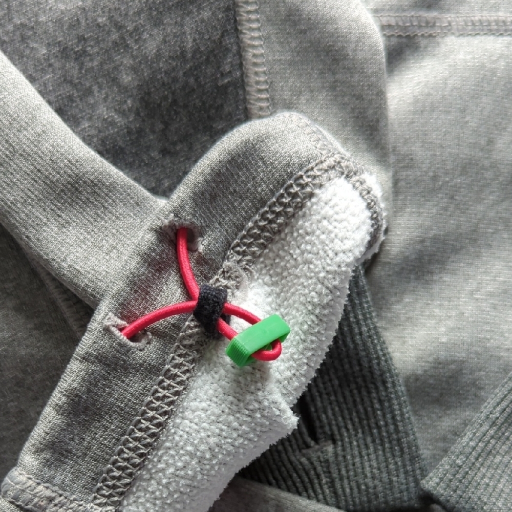 Nike Gray and Red Pullover Hoodie - Picture 5 of 6